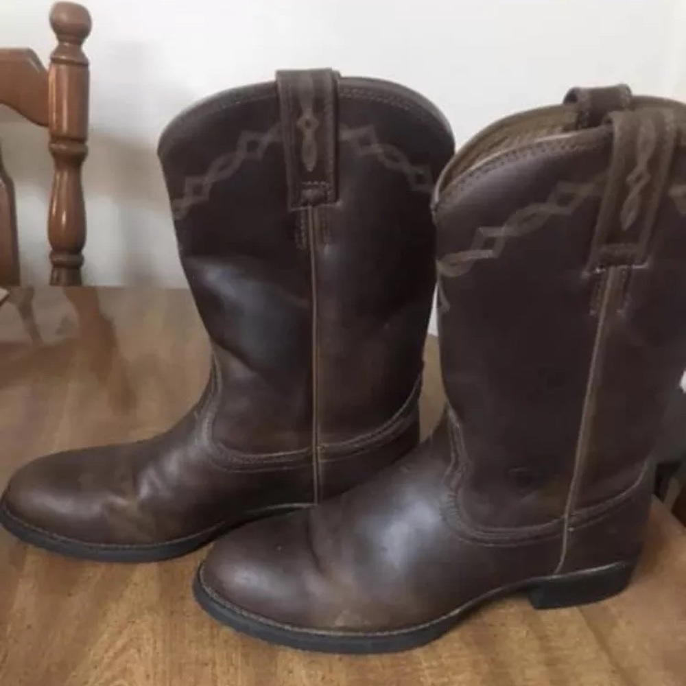 Artist heritage roper boots
